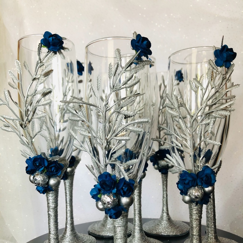 SET OF 8 Champagne Royal Blue